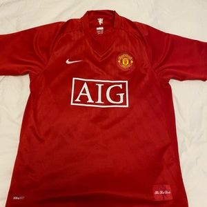 Short sleeve Manchester United Jersey by Nike.